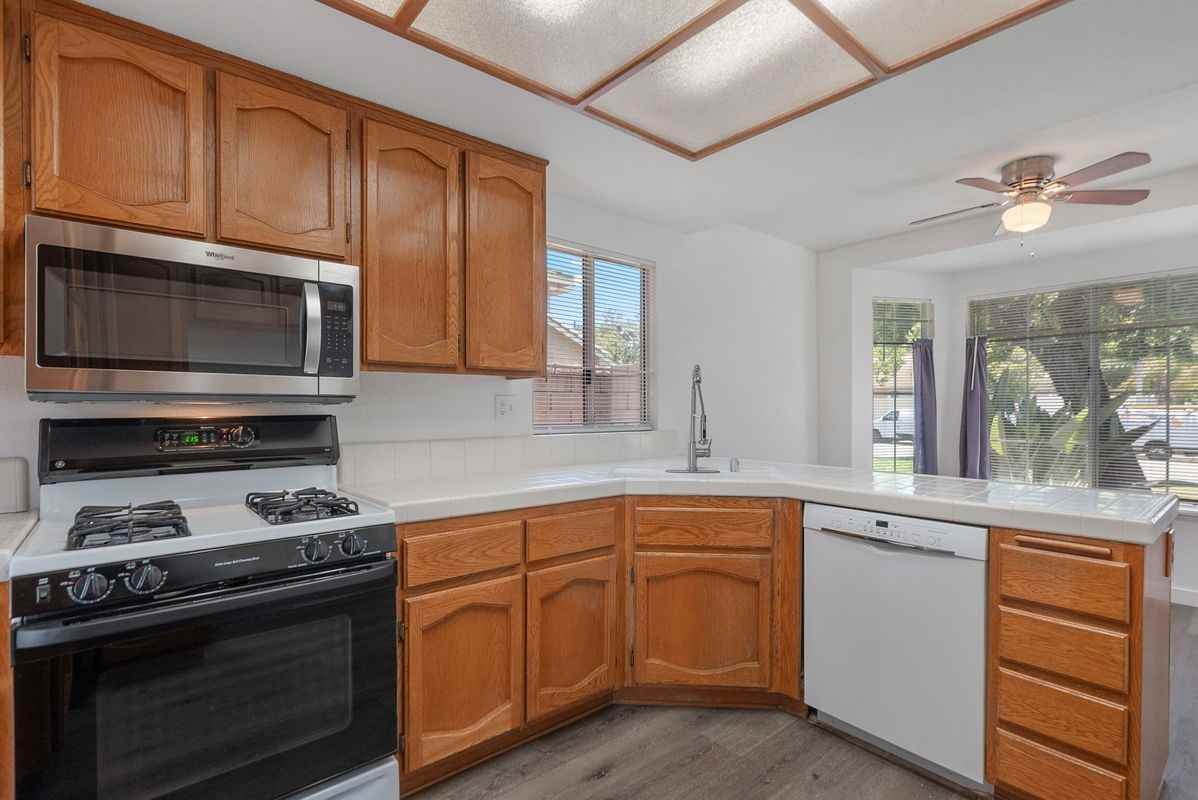 3321 Mountainside Dr - Photo 6 of 22
