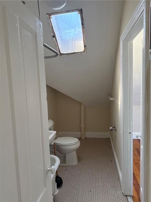 1018 Cranston St ##3 - Photo 7 of 9