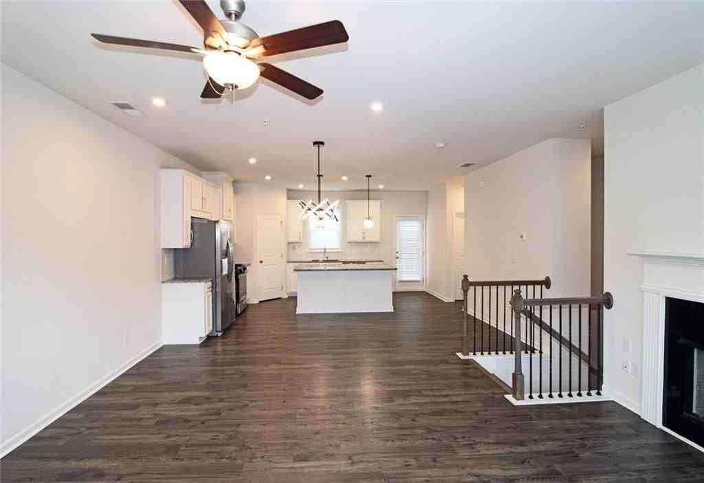 1640 Coasta Way - Photo 7 of 26