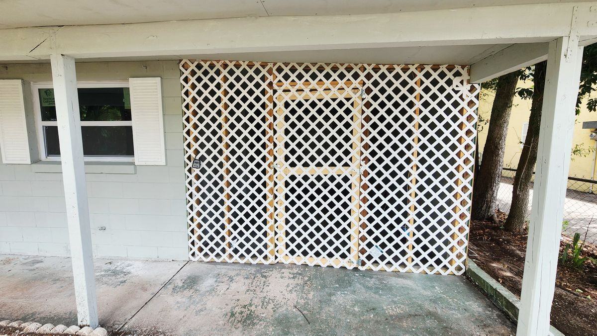 128 Kingston Ave - Photo 3 of 33