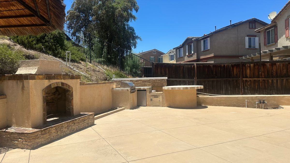 26259 Jaylene St - Photo 4 of 7
