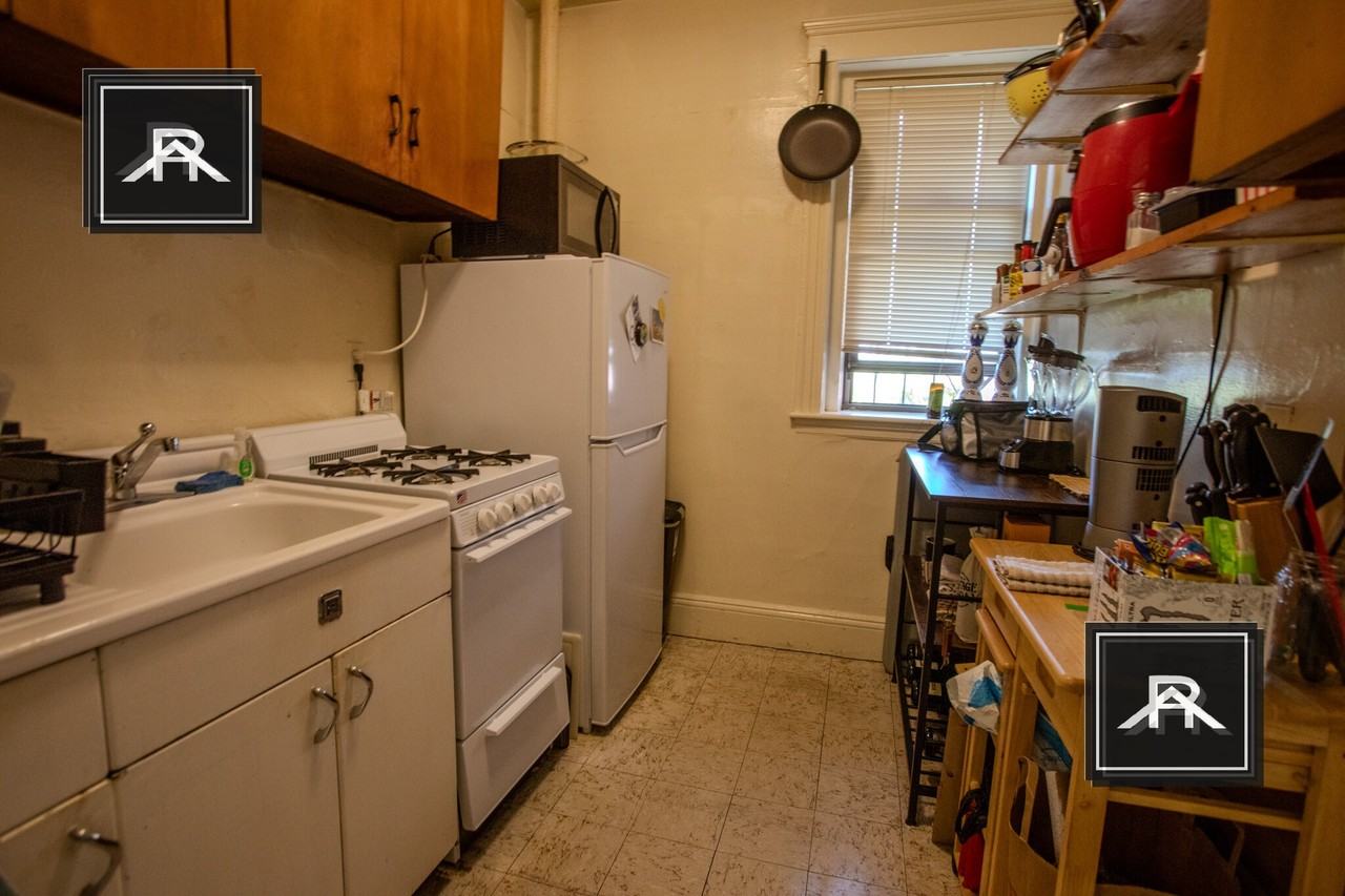 1444A Commonwealth Ave #3 - Photo 2 of 4