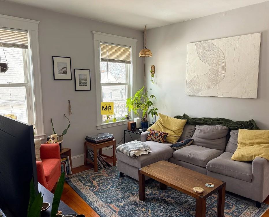 Fairbanks St #3 - Photo 2 of 15