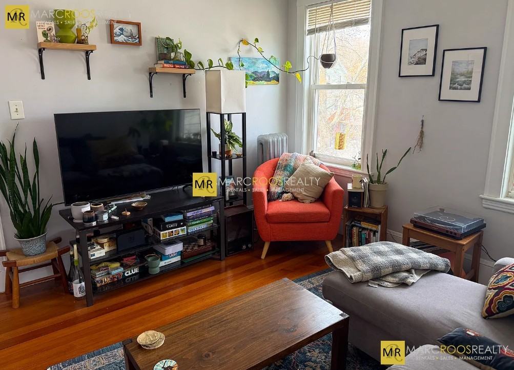 Fairbanks St #3 - Photo 3 of 15