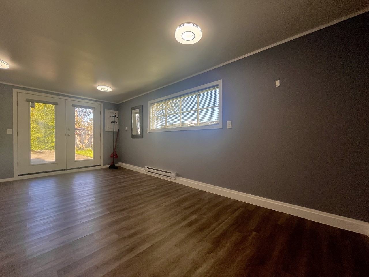 17872 58 Avenue - Photo 3 of 14