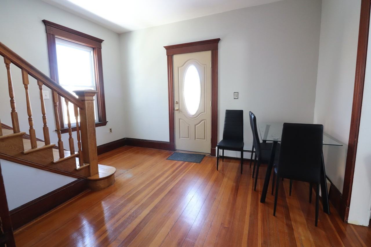 19 Mapleton St - Photo 2 of 24