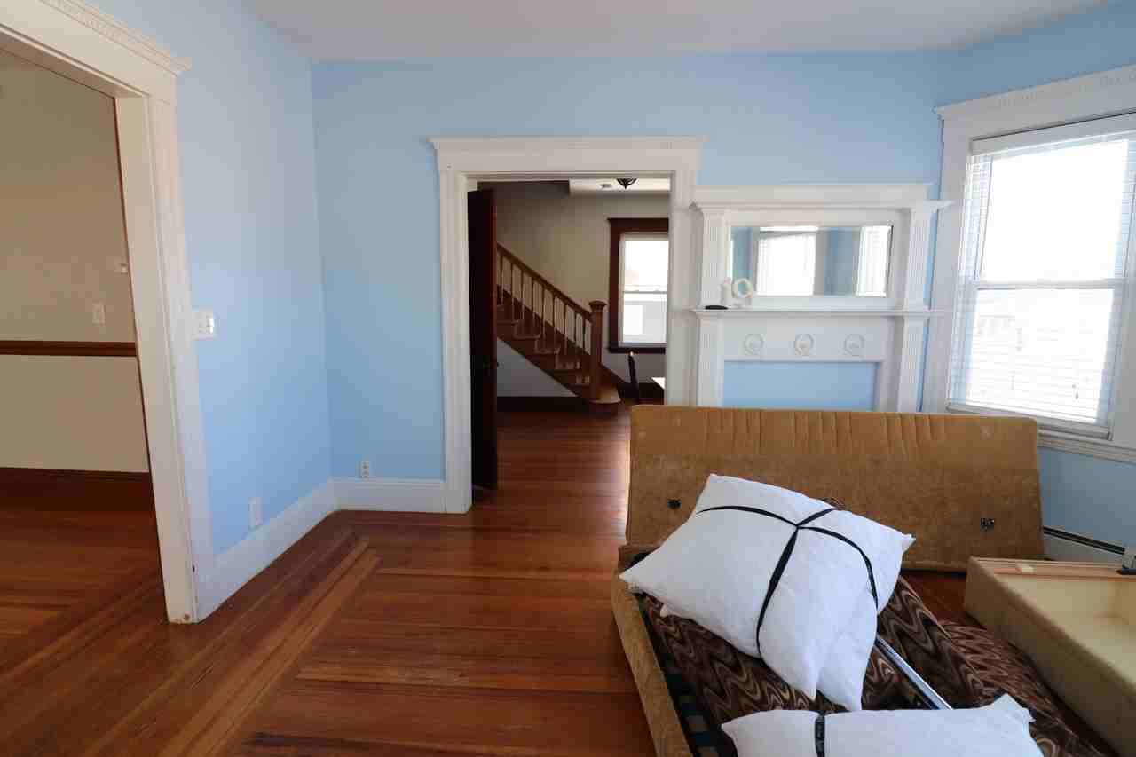 19 Mapleton St - Photo 5 of 24