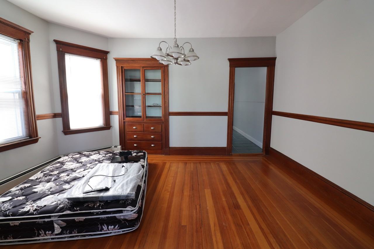 19 Mapleton St - Photo 6 of 24