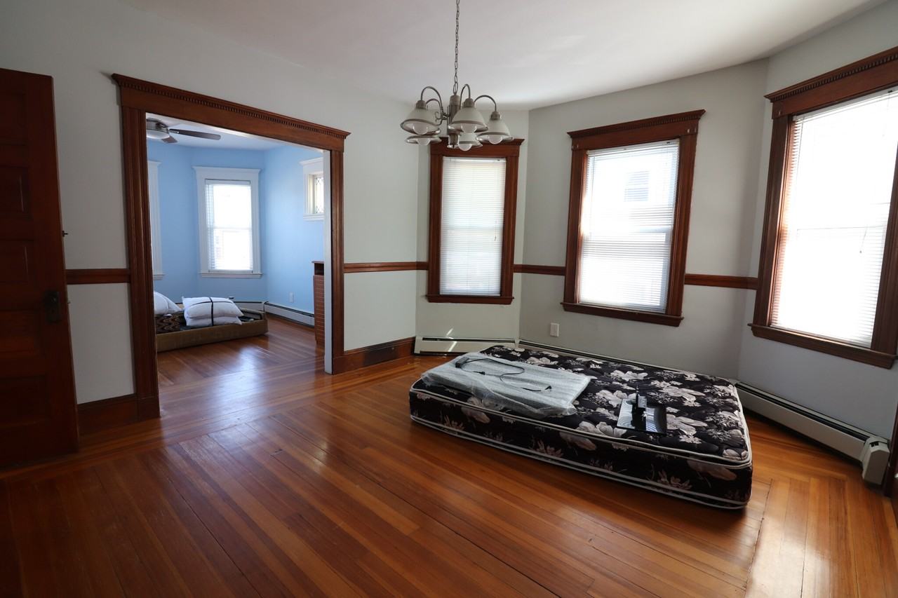19 Mapleton St - Photo 7 of 24