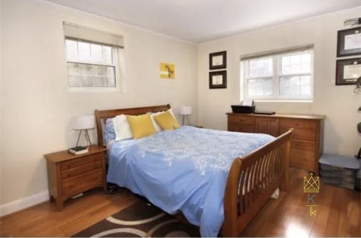 159 Saint Paul St #1 - Photo 4 of 10
