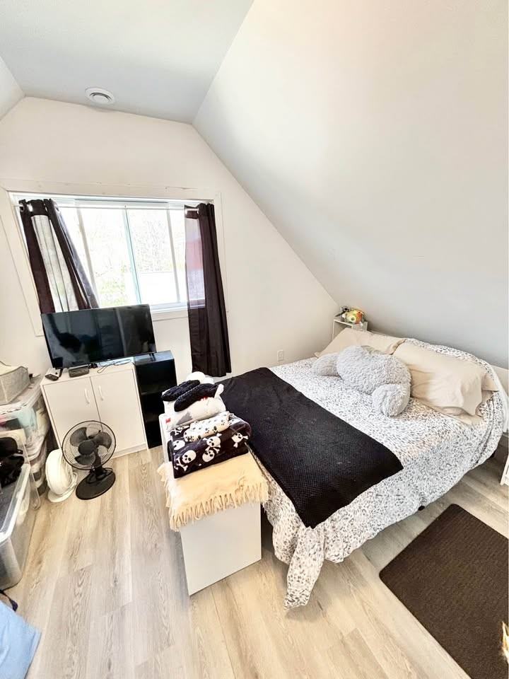 203 Medley St #1 - Photo 6 of 15