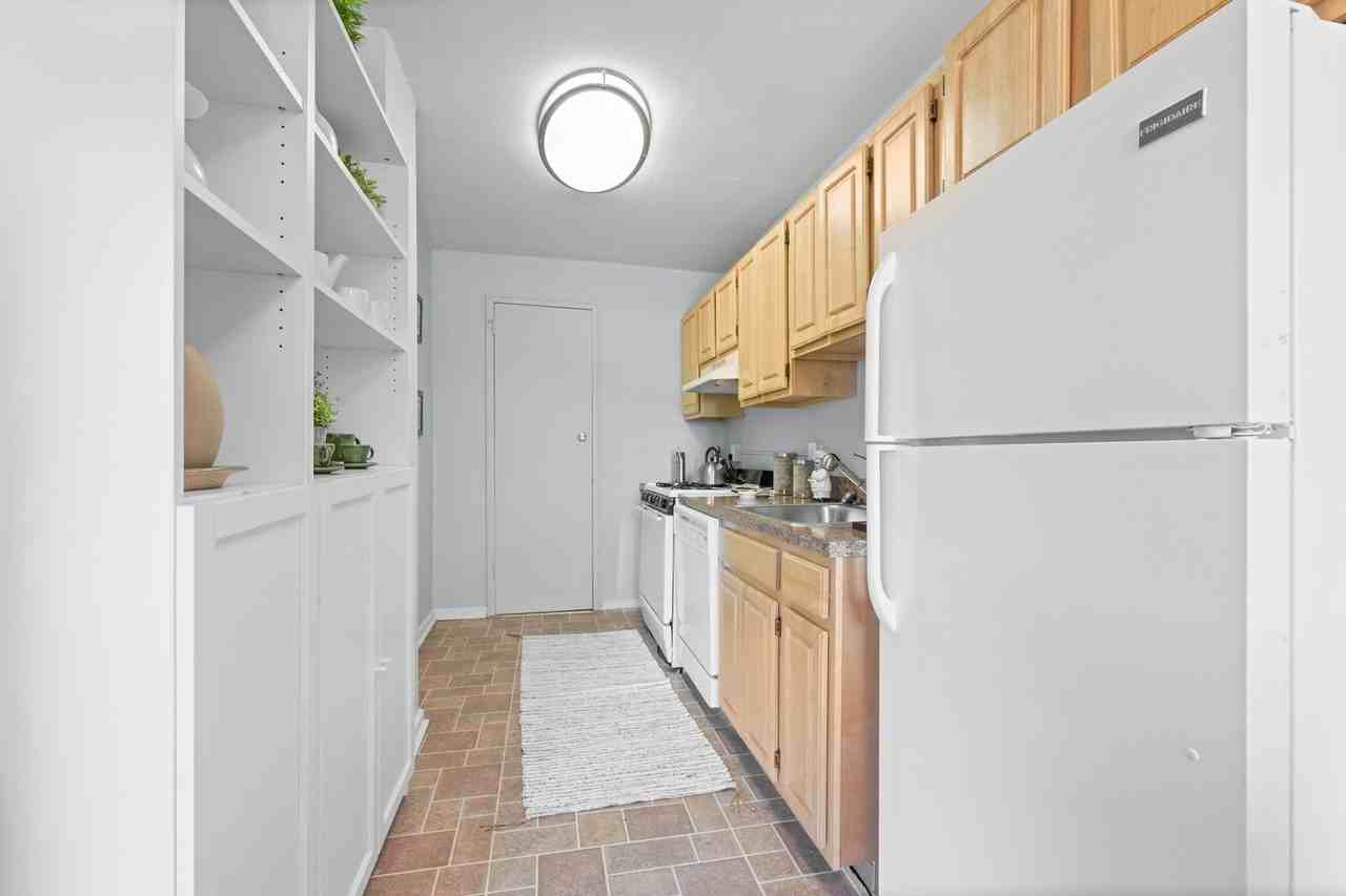 Metropolitan Wynnefield - Photo 7 of 50