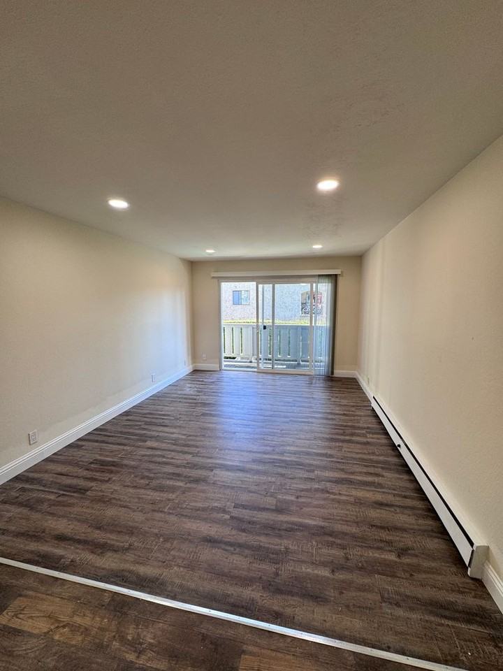 532 Bancroft Avenue - Photo 2 of 21