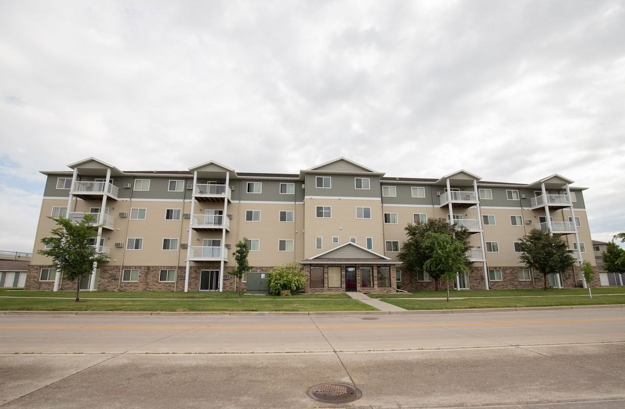 Westport Apartments - Photo 2 of 27