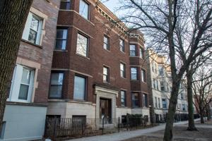 featured image of 3755 N Fremont St #1N