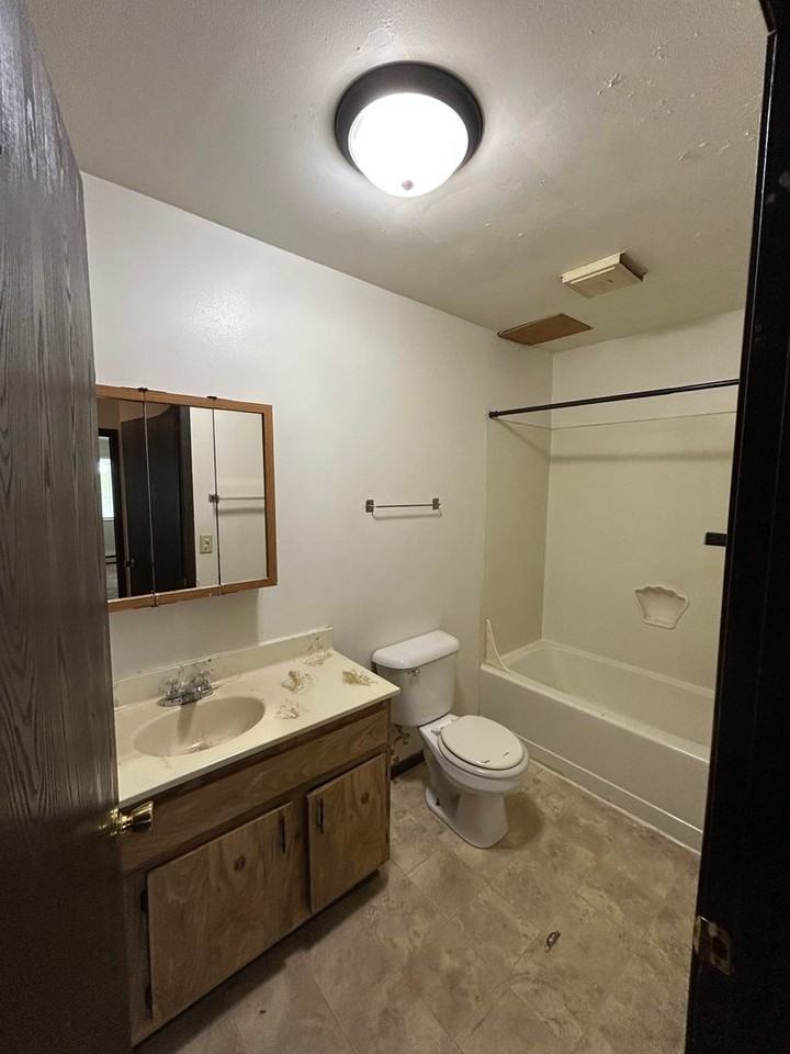 Studio to Two Bedroom Units located at 202 1st St in Rothschild - Photo 2 of 24