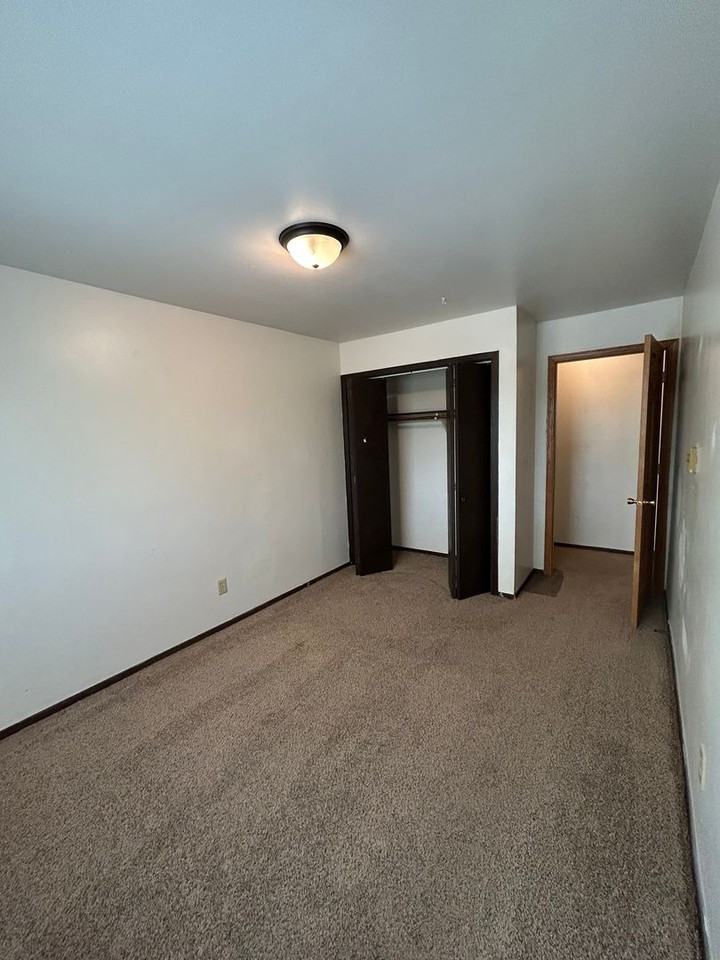 Studio to Two Bedroom Units located at 202 1st St in Rothschild - Photo 4 of 24