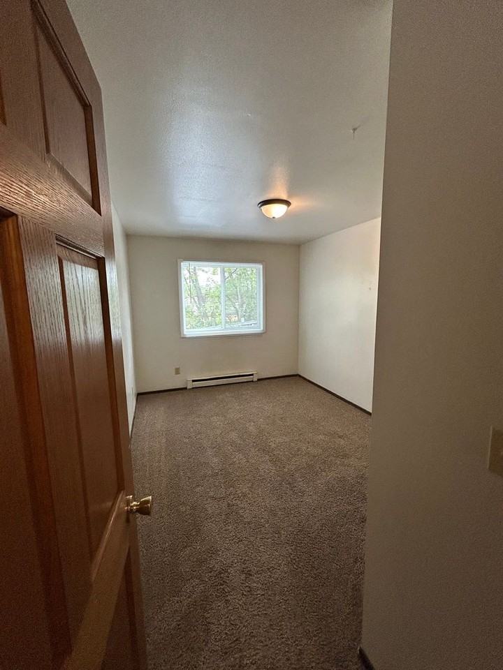 Studio to Two Bedroom Units located at 202 1st St in Rothschild - Photo 5 of 24