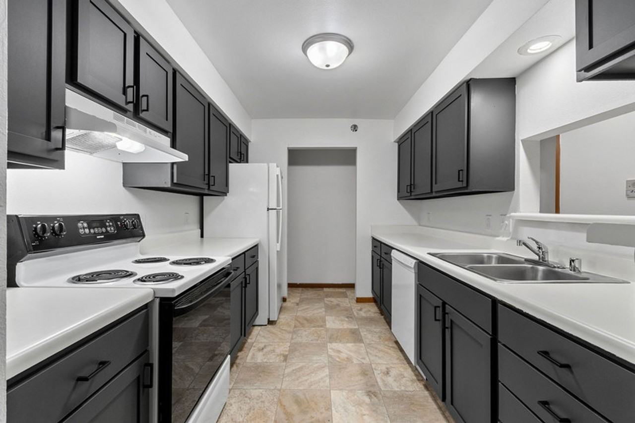2021 Barton Avenue - Photo 2 of 50