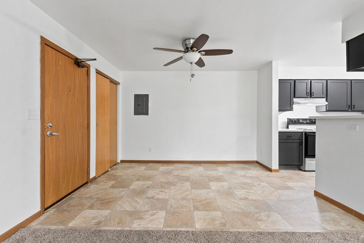 2021 Barton Avenue - Photo 6 of 50