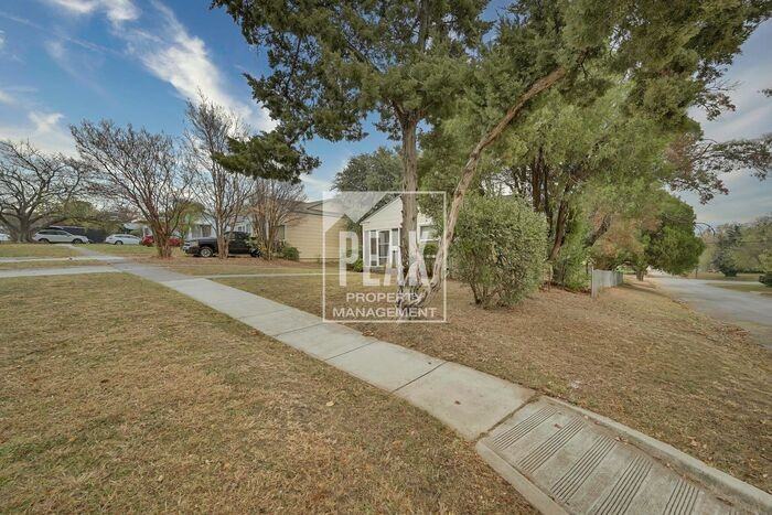 4437 Donnelly Ave - Photo 3 of 24