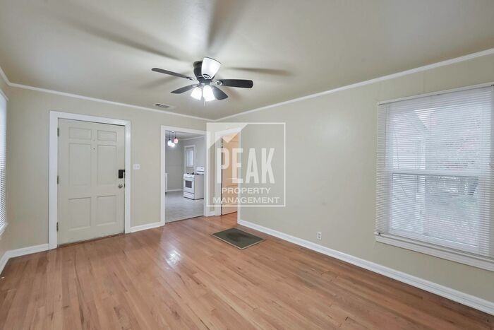 4437 Donnelly Ave - Photo 5 of 24