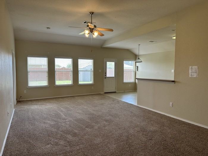 301 Meadow Lark Ln - Photo 2 of 31