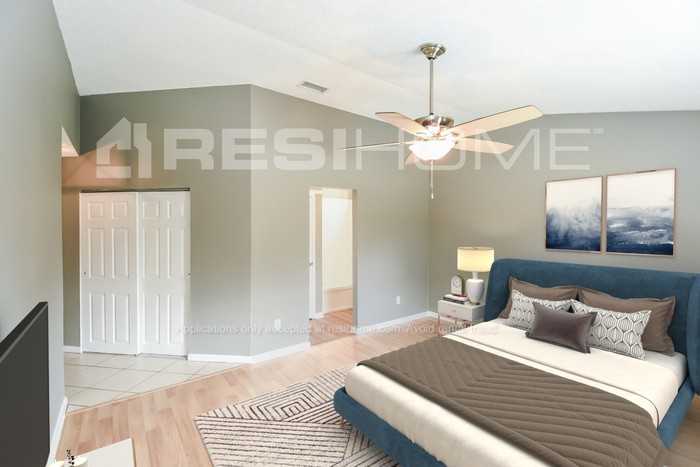 422 Shamrock Ave S - Photo 6 of 17