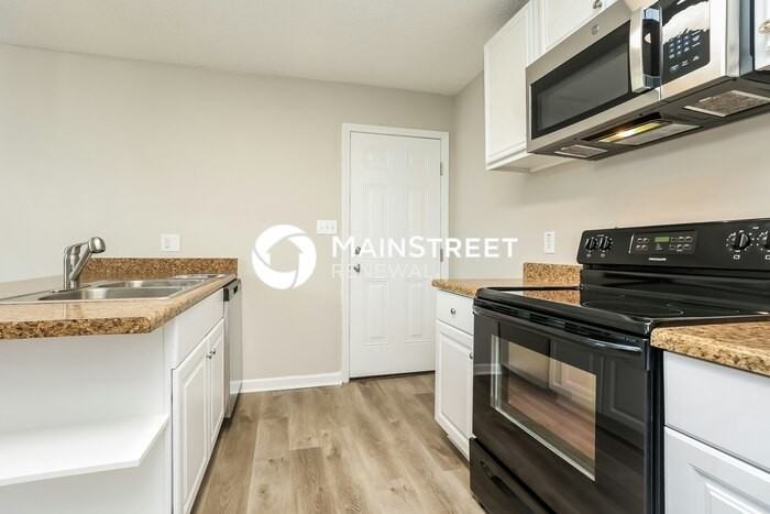100 Tyler Ct - Photo 5 of 17