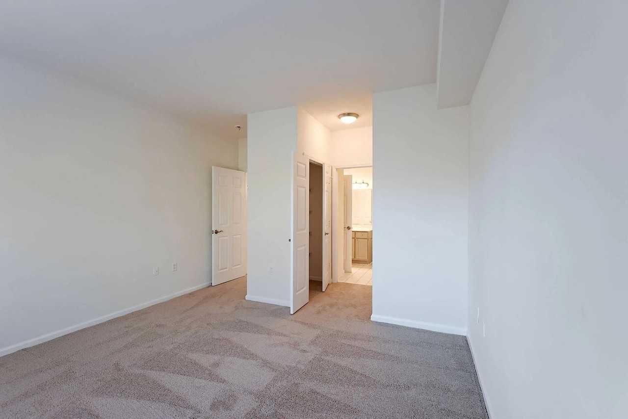 Granite Ridge Apartments - Photo 6 of 31