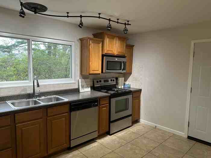 1308 Palm Ridge Ct - Photo 7 of 23