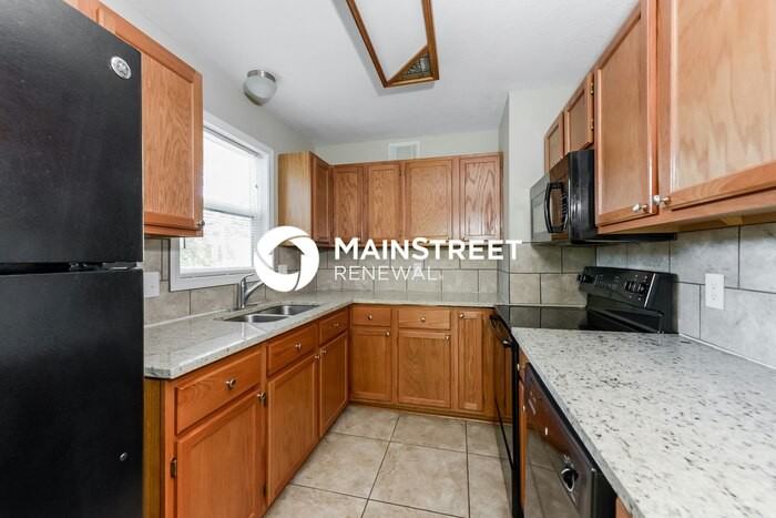 6828 Winchester Ave - Photo 5 of 17