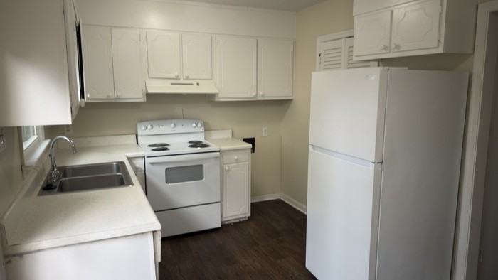 305 Rountree St W #B4 - Photo 4 of 6
