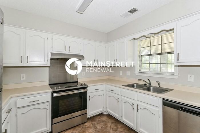 6155 Cherokee Dr - Photo 4 of 18