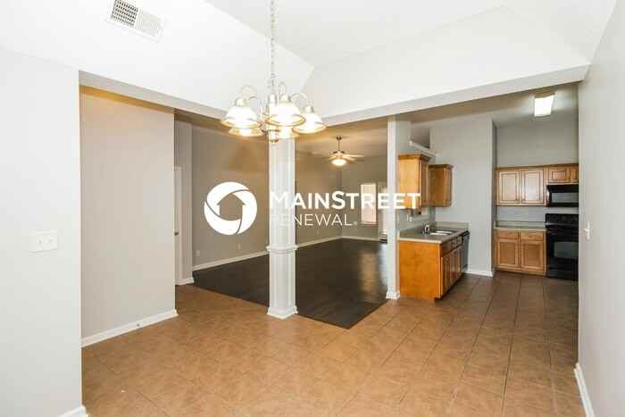9135 Tremont Dr - Photo 4 of 16