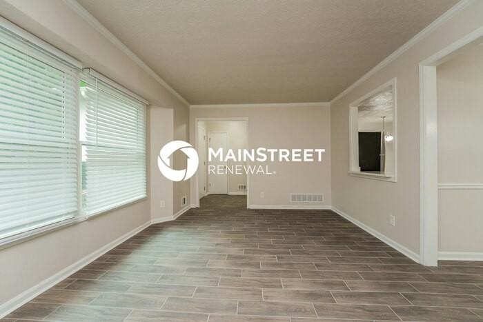 661 Raven Springs Trl - Photo 3 of 19