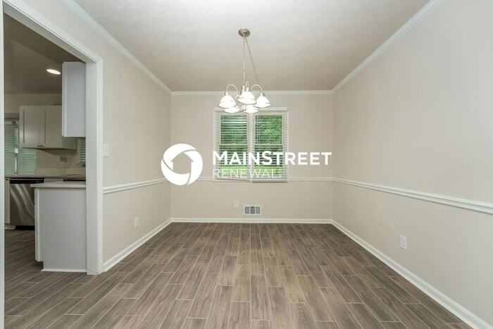 661 Raven Springs Trl - Photo 4 of 19
