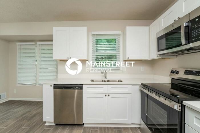 661 Raven Springs Trl - Photo 5 of 19