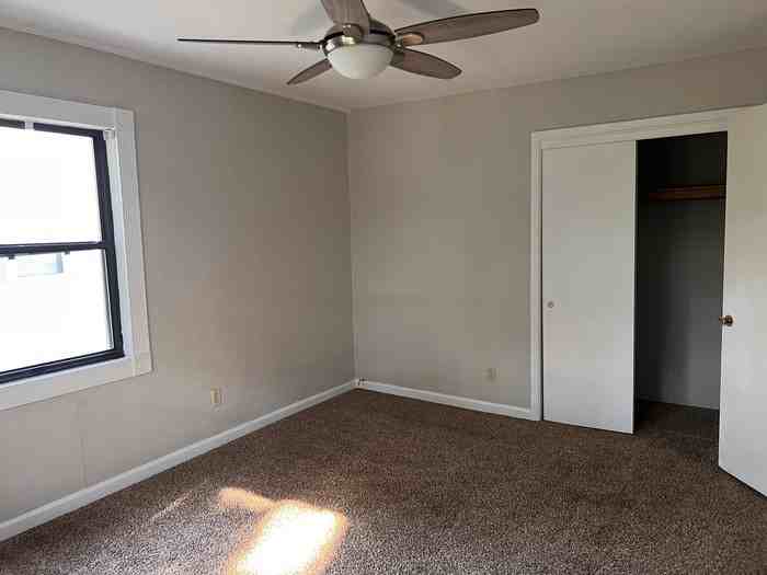 2089 Pine Tree Dr - Photo 7 of 10