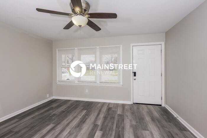 7412 Lesane Dr - Photo 5 of 16