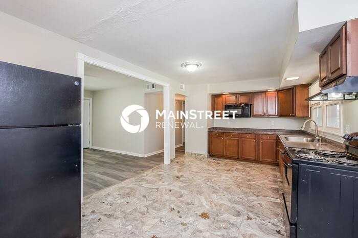7412 Lesane Dr - Photo 7 of 16