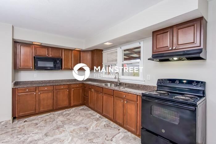 7412 Lesane Dr - Photo 7 of 16