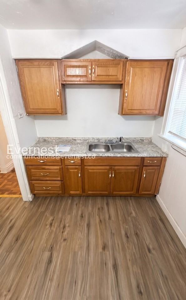 4847 Calvin Ave - Photo 4 of 29