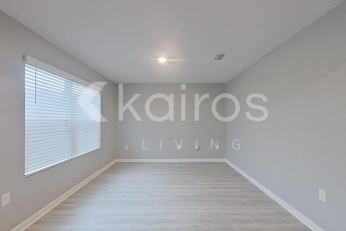 4694 Malay Cir - Photo 5 of 32