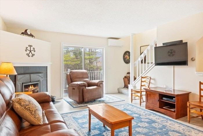 181 Riverside Townhouses Rd #181 - Photo 2 of 10