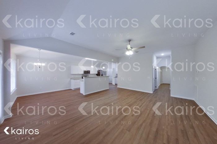 822 Heather Dr - Photo 4 of 21