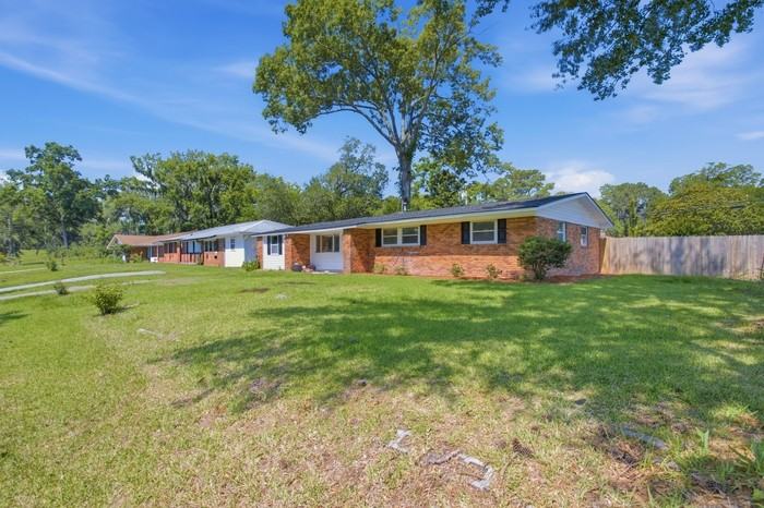 12433 Deerfield Rd - Photo 2 of 36