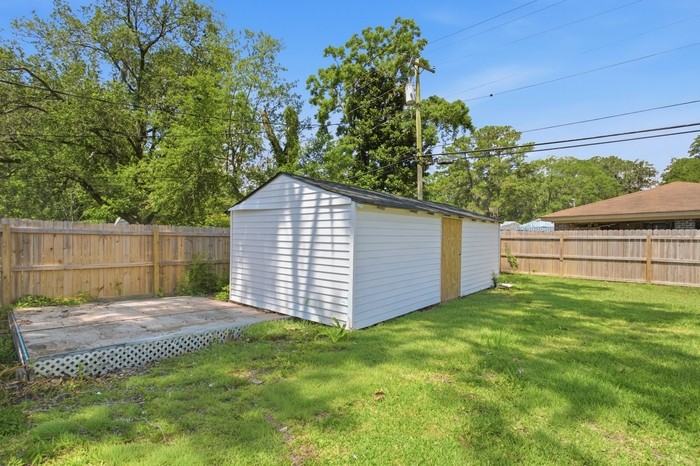 12433 Deerfield Rd - Photo 7 of 36