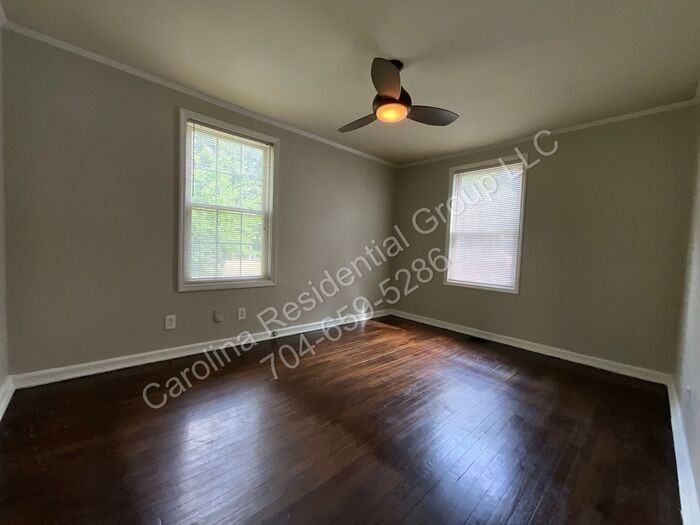 6013 Carver Blvd #B - Photo 6 of 14