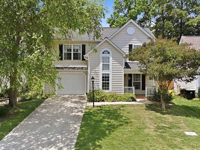 304 Stone Hedge Ct - Photo 2 of 34